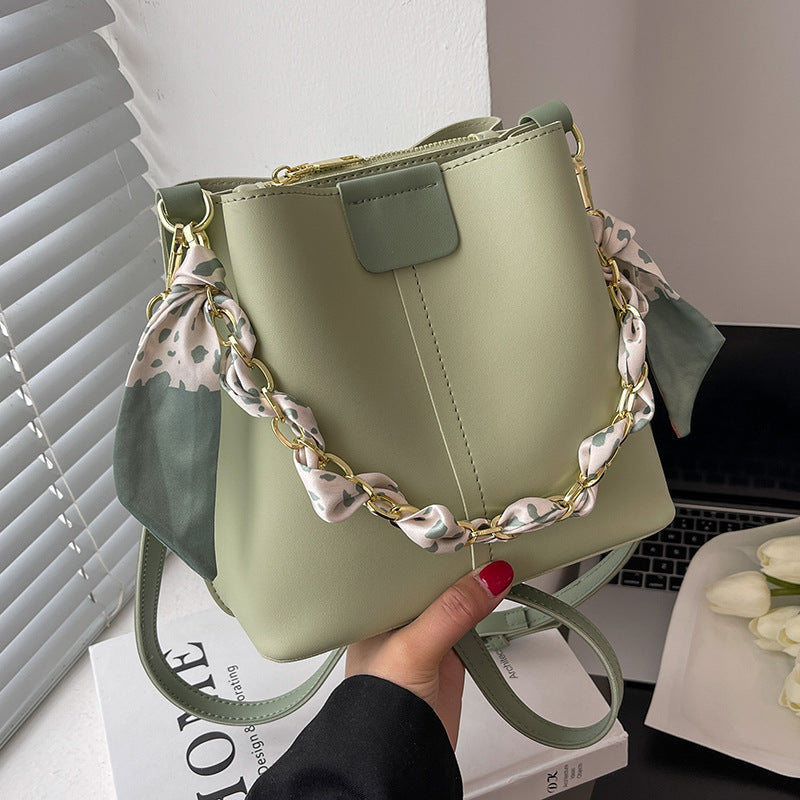 Shoulder bags  | Simple Handbags Women's Shouder Bucket Bags Chain Fashion Textured Messenger Bag | Fresh Green |  | thecurvestory.myshopify.com