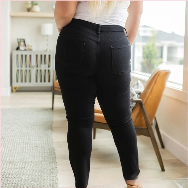 Pants  | Plus Size Women's Fashionable Simple  Strechable Jeans | Black Regular |  2XL| thecurvestory.myshopify.com