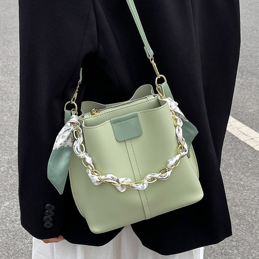 Shoulder bags  | Simple Handbags Women's Shouder Bucket Bags Chain Fashion Textured Messenger Bag | |  | thecurvestory.myshopify.com