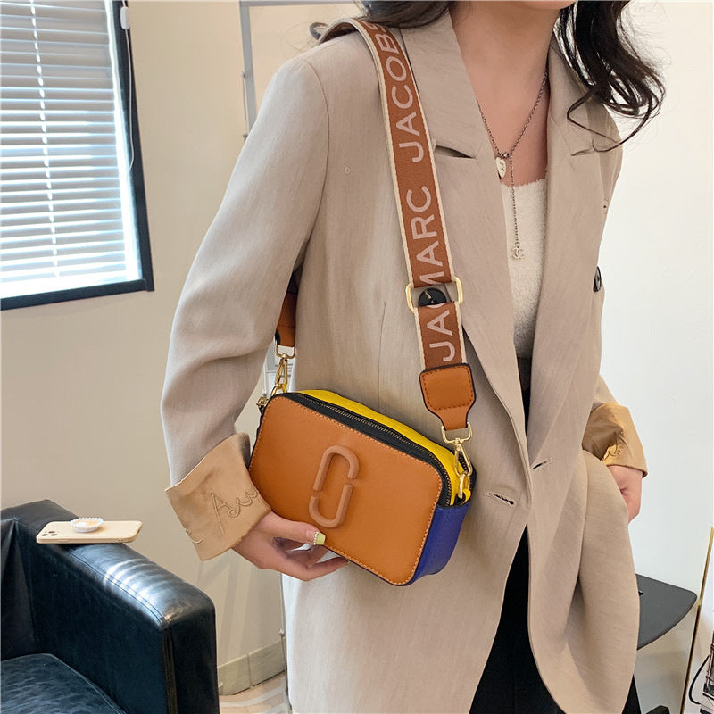 Shoulder bags  | Stylish Crossbody Bag with Fashionable Wide Shoulder Strap - Versatile Small Square Bag for All Occasions | |  | thecurvestory.myshopify.com