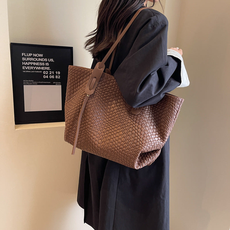 Shoulder bags  | Women Large Woven shoulder Tote bag | |  | thecurvestory.myshopify.com