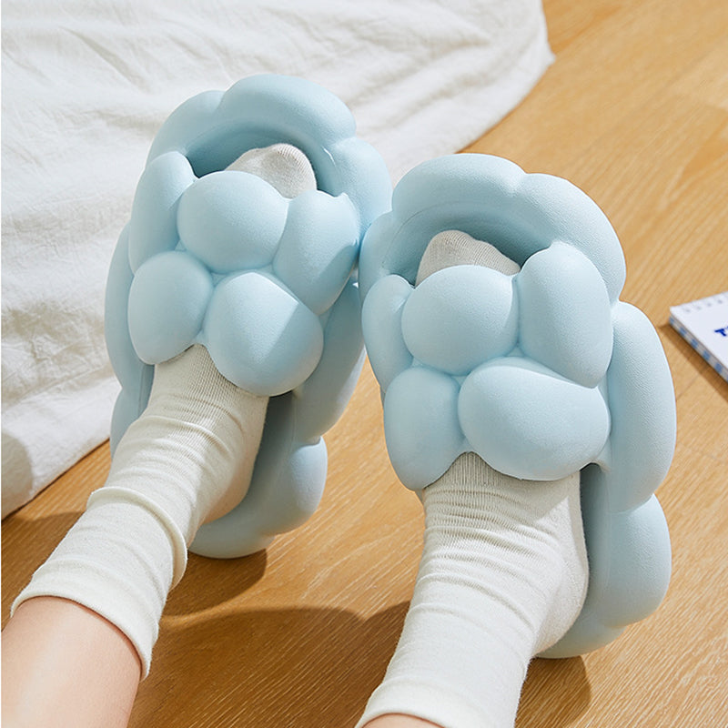 Slippers  | Soft Cloud Design Slippers Cute House Shoes Women Outdoor Indoor Bathroom Slipper | |  | thecurvestory.myshopify.com