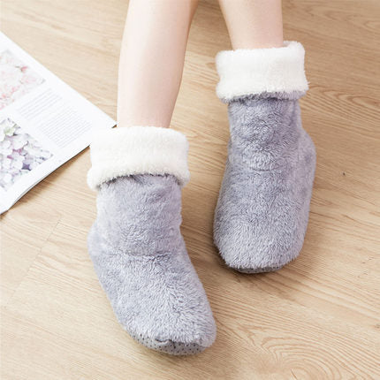 Moon boots winter indoor socks  Socks Thecurvestory
