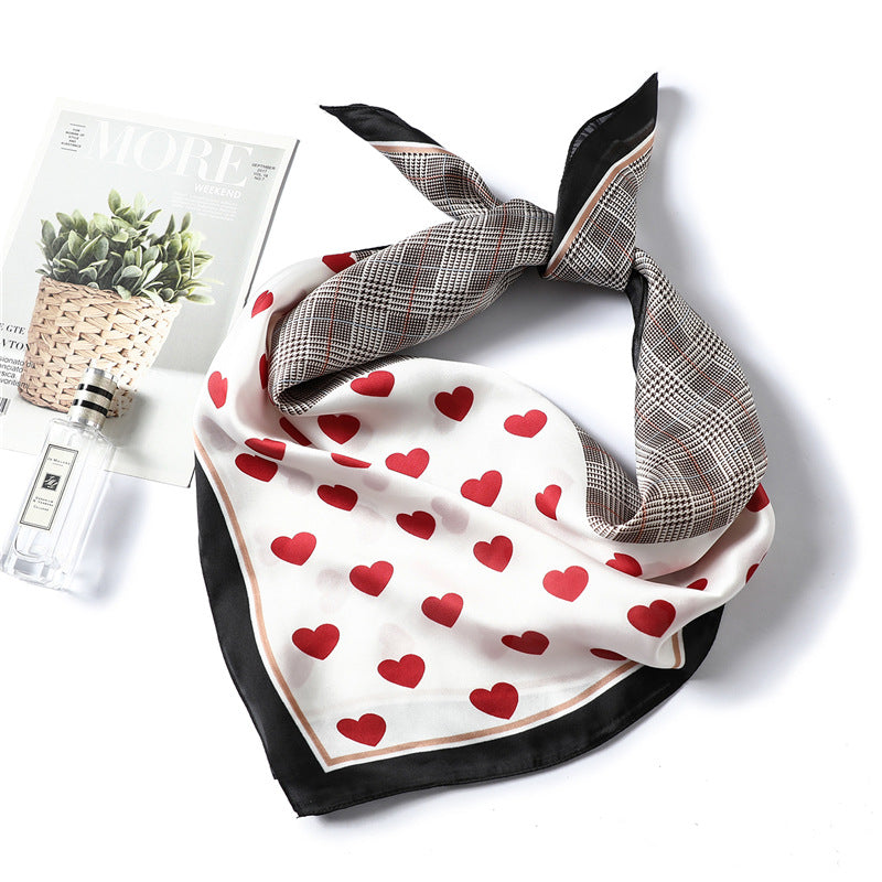 Ladies heart-shaped plaid silk scarf  Scarves Thecurvestory