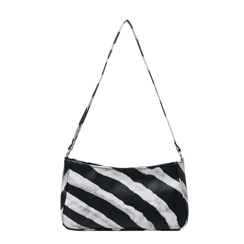 Black & White animal print Shoulder Bag  Shoulder bags Thecurvestory