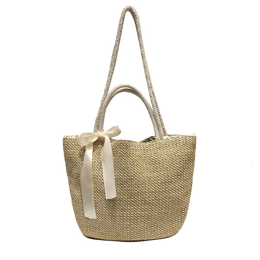 Woven straw tote bag  Shoulder bags Thecurvestory