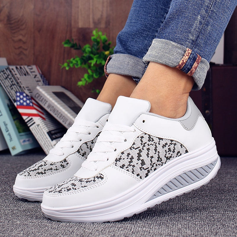 Ladies platform casual shoes  Trainers & Sneakers Thecurvestory