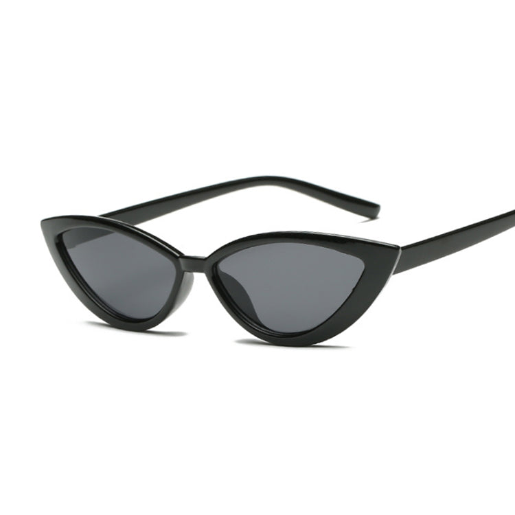 Cat eye sunglasses  sunglasses Thecurvestory