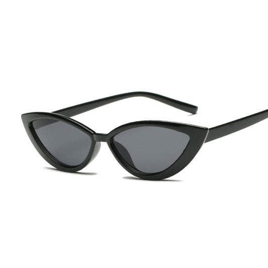 Cat eye sunglasses  sunglasses Thecurvestory