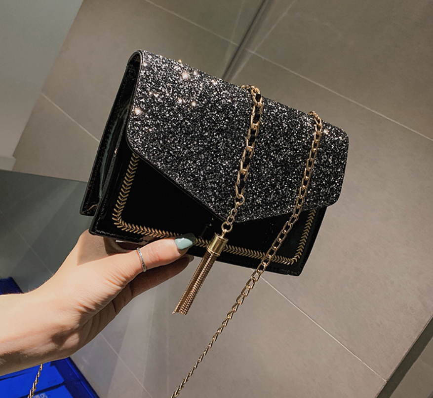 Sequined chain fashion tassel bag  Shoulder bags Thecurvestory
