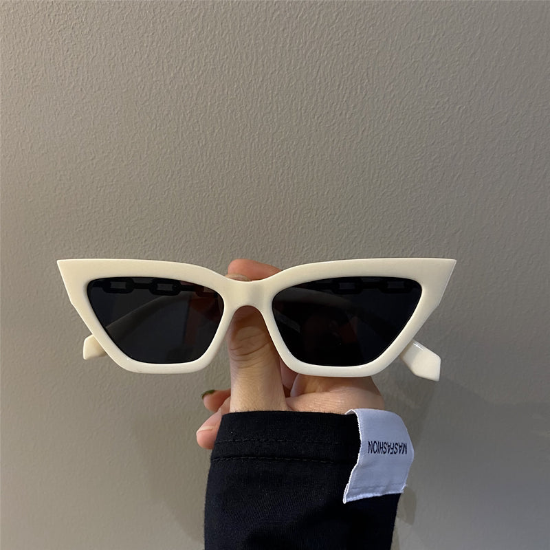 Women's Triangle Framed Sunglasses  sunglasses Thecurvestory