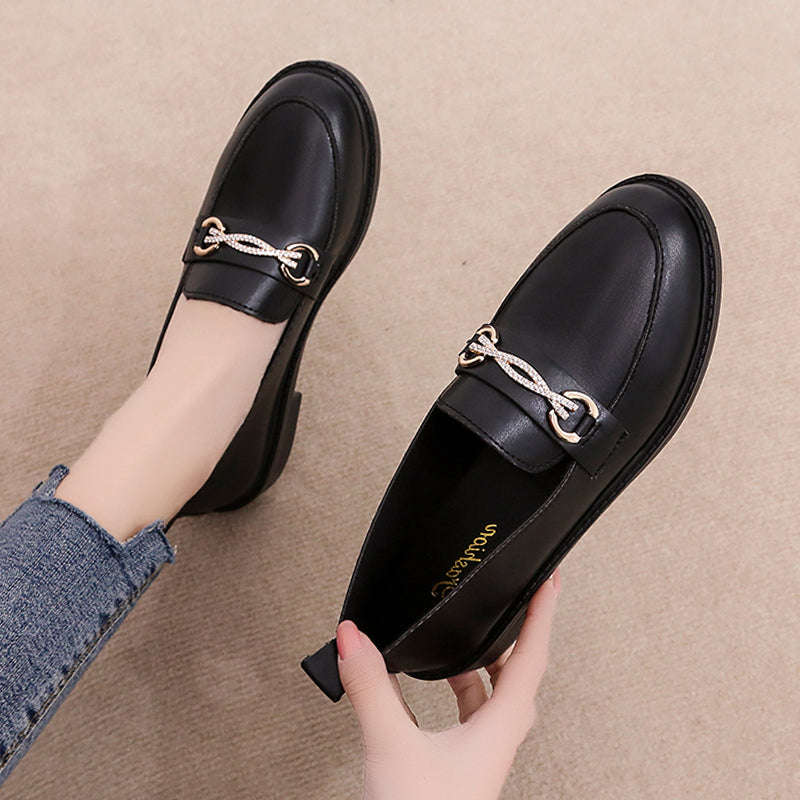 Versatile  flat loafers  Loafers Thecurvestory
