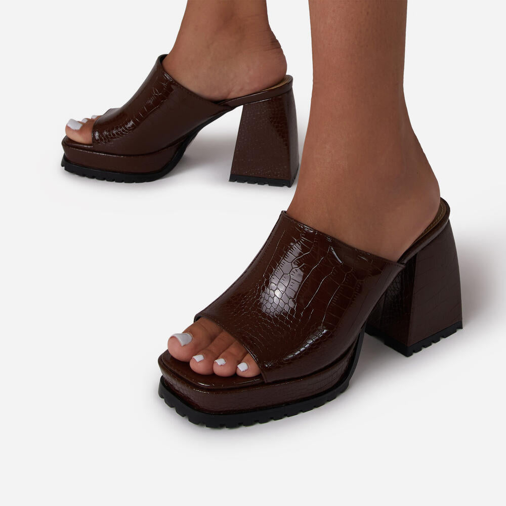 Women's Square-toe Textured Retro Block heeled  Sandals  Heeled Sandals Thecurvestory